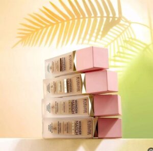 Eveline Wonder Match Lumi Foundation SPF20